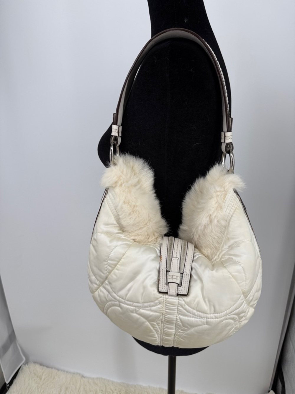 Vtg Y2K Coach “Ski Rabbit” fur hobo bag 2005 - Picture 4 of 16